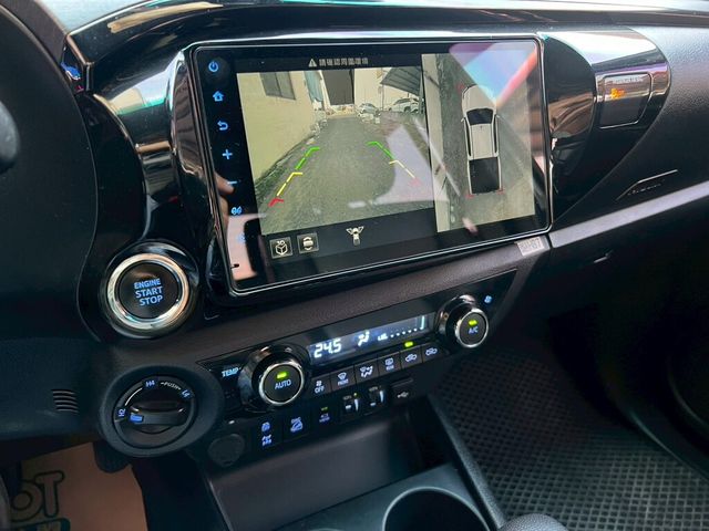 TOYOTA豐田 HILUX  第12張相片
