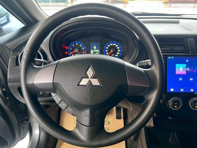 MITSUBISHI三菱 COLT PLUS  第10張相片
