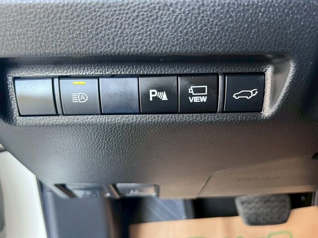 TOYOTA豐田 RAV4  第13張相片