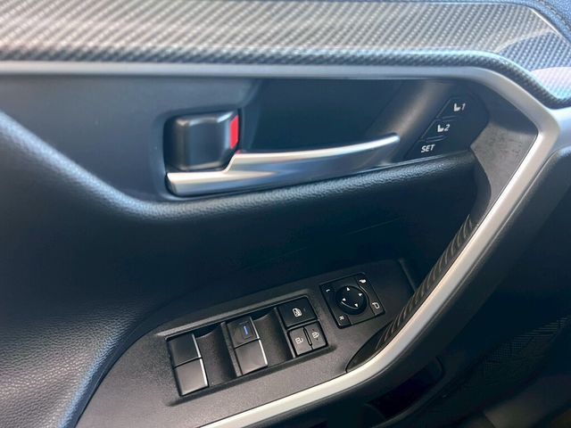 TOYOTA豐田 RAV4  第15張相片