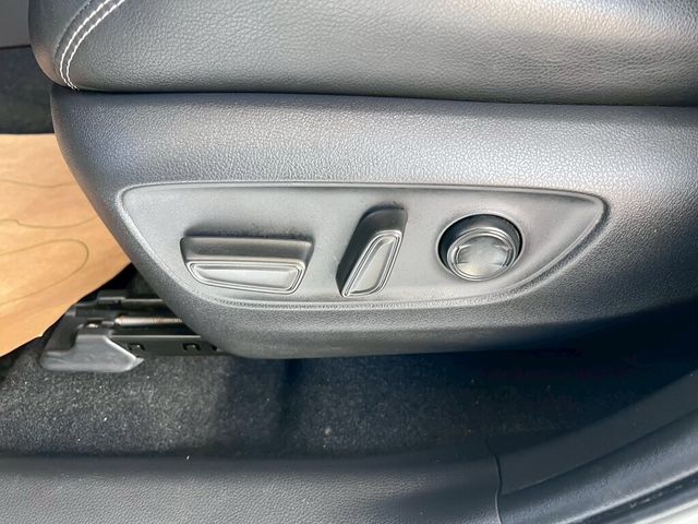 TOYOTA豐田 RAV4  第17張相片