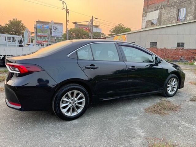 TOYOTA豐田 ALTIS  第4張相片