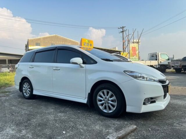 TOYOTA豐田 WISH  第6張相片