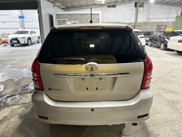 TOYOTA豐田 WISH  第4張相片