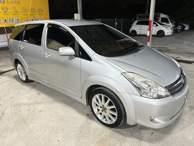 TOYOTA豐田 WISH  第5張相片
