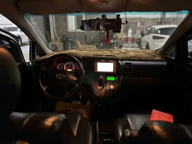 TOYOTA豐田 WISH  第10張相片