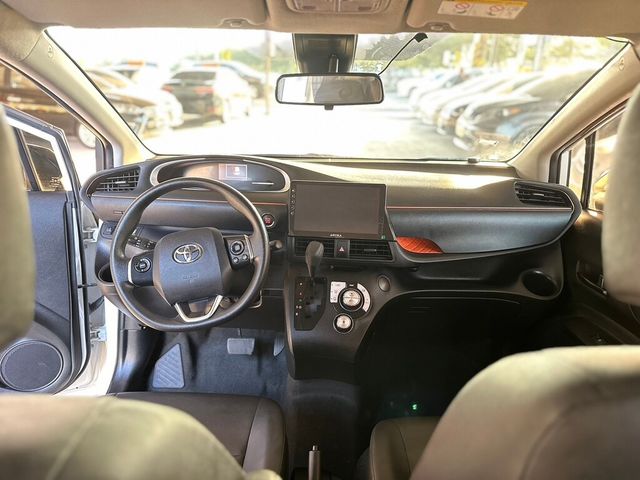 TOYOTA豐田 SIENTA  第11張相片