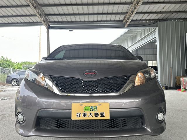 TOYOTA豐田 SIENNA  第5張相片