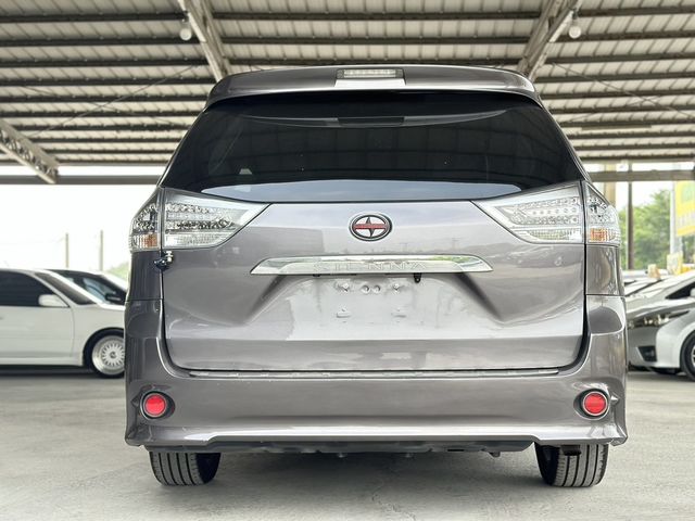 TOYOTA豐田 SIENNA  第6張相片