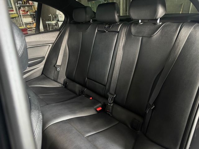 BMW寶馬 335I  第13張相片