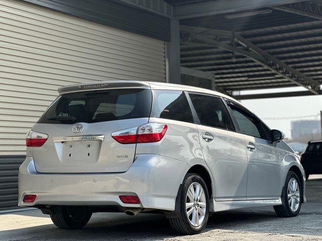 TOYOTA豐田 WISH  第2張相片