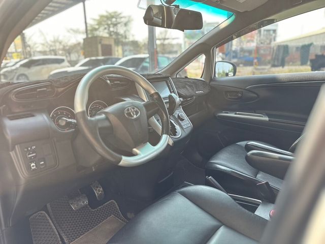 TOYOTA豐田 WISH  第9張相片
