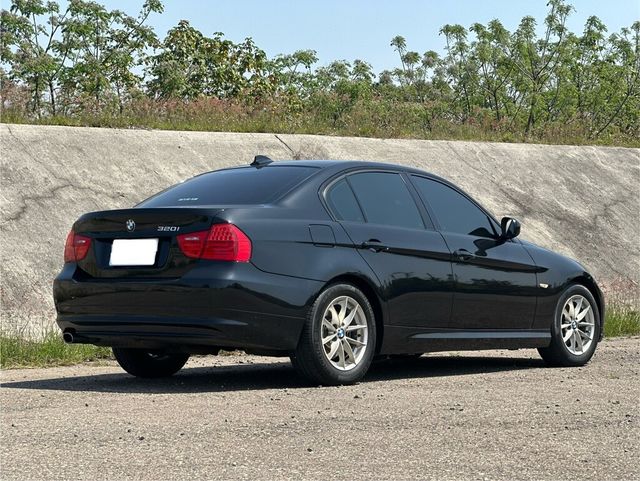 BMW寶馬 320I  第2張相片