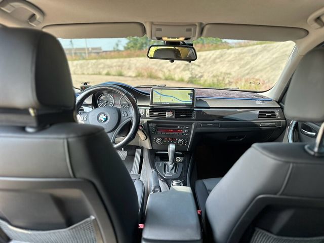 BMW寶馬 320I  第13張相片