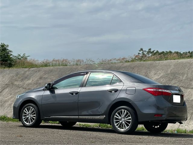 TOYOTA豐田 ALTIS  第4張相片