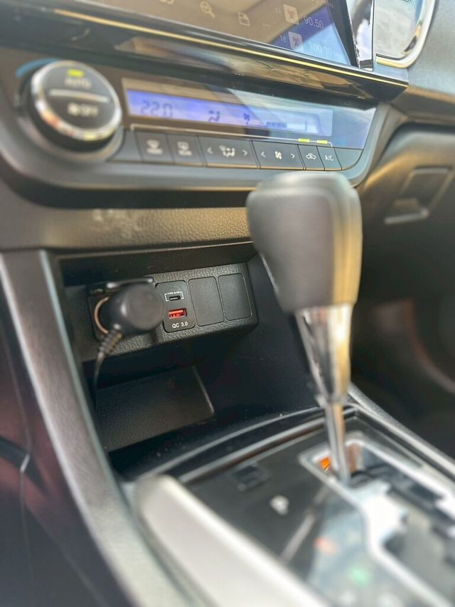 TOYOTA豐田 ALTIS  第9張相片