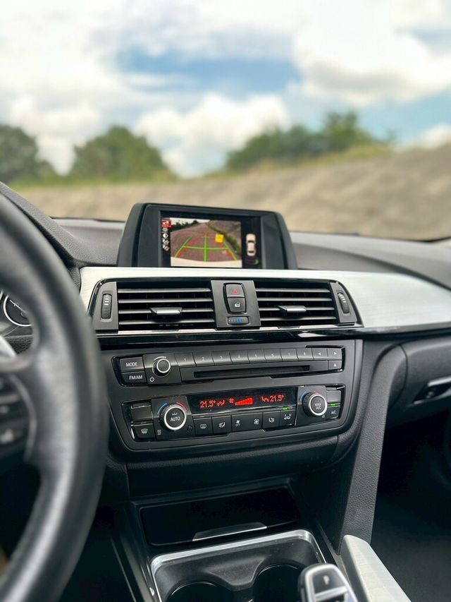 BMW寶馬 320I  第7張相片