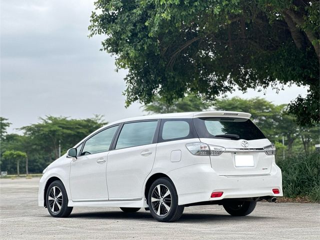 TOYOTA豐田 WISH  第4張相片