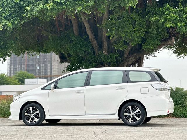 TOYOTA豐田 WISH  第5張相片