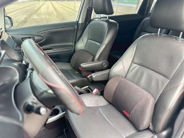 TOYOTA豐田 WISH  第10張相片
