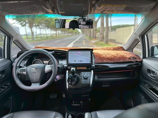 TOYOTA豐田 WISH  第12張相片