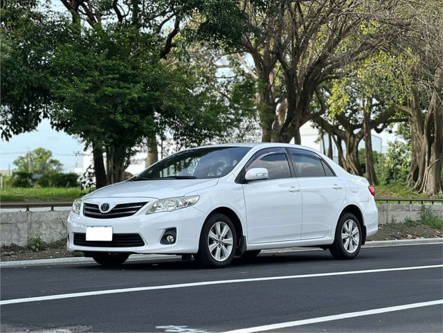 TOYOTA豐田 ALTIS  第1張相片