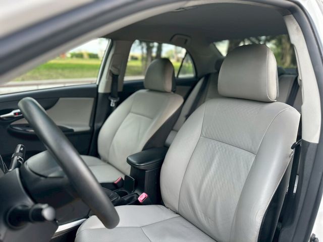 TOYOTA豐田 ALTIS  第4張相片