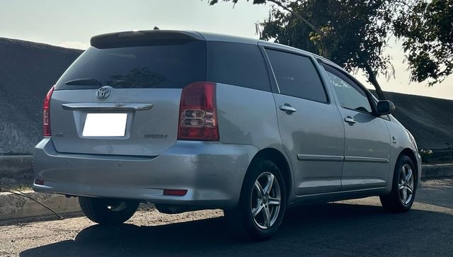 TOYOTA豐田 WISH  第2張相片