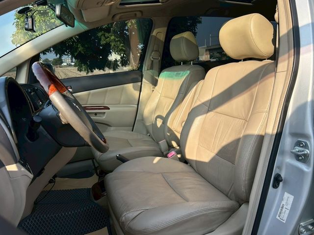 TOYOTA豐田 WISH  第6張相片