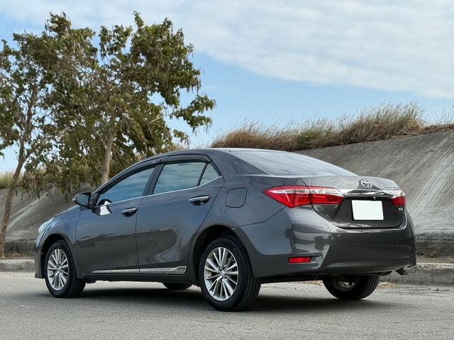 TOYOTA豐田 ALTIS  第4張相片