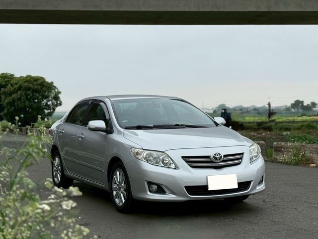 TOYOTA豐田 ALTIS  第3張相片