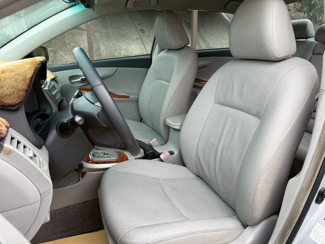 TOYOTA豐田 ALTIS  第5張相片