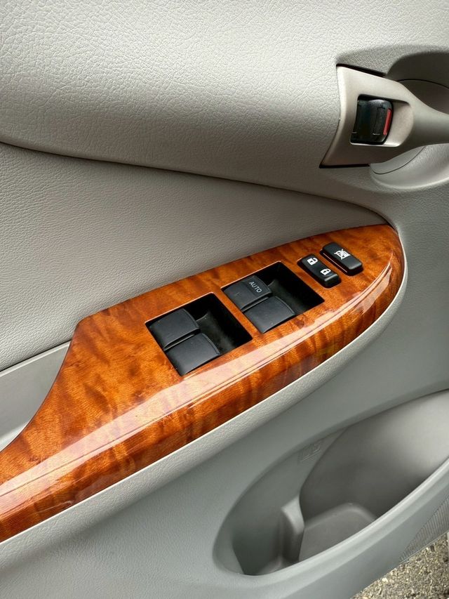 TOYOTA豐田 ALTIS  第7張相片