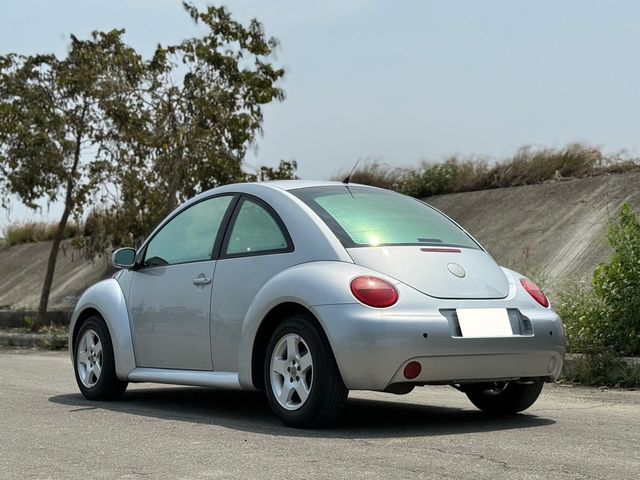 VOLKSWAGEN福斯 BEETLE  第4張相片