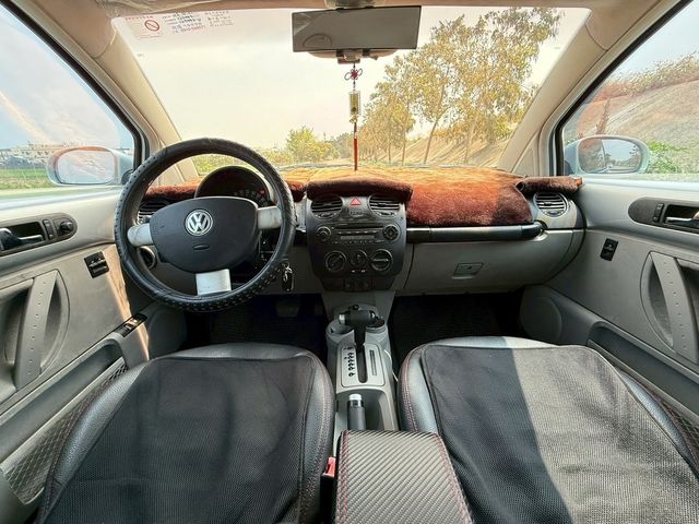 VOLKSWAGEN福斯 BEETLE  第7張相片