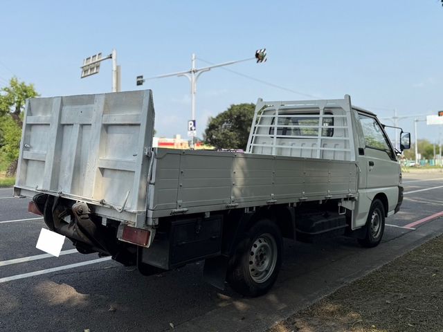 MITSUBISHI三菱 DELICA  第2張相片