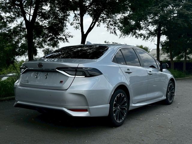 TOYOTA豐田 ALTIS  第2張相片