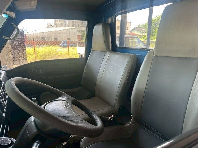 FORD福特 ECONOVAN  第9張相片