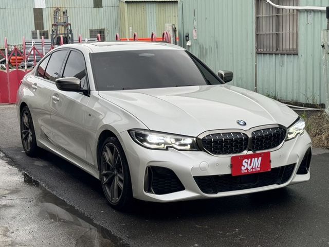 M340I 5AU智慧駕駛/LED頭尾燈/全車M套件/環景系統/電尾門/變速箱優化/VVS排氣管/金屬渦輪管  第1張相片