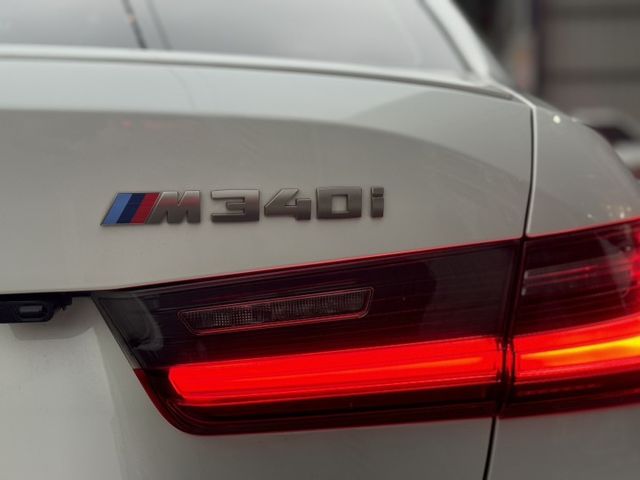 M340I 5AU智慧駕駛/LED頭尾燈/全車M套件/環景系統/電尾門/變速箱優化/VVS排氣管/金屬渦輪管  第9張相片