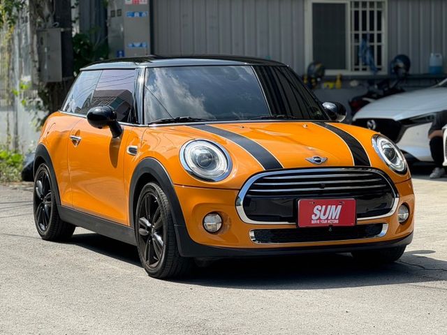 Mini Cooper 定速/Ikey/一鍵啟動/雙區恆溫/中控螢幕/倒車顯影/藍牙  第2張相片