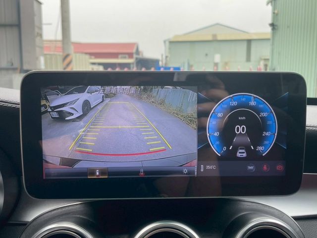 比AMG基本滿再滿 ! IKEY / ACC跟車 / CARPLAY大螢幕 / 冷熱通風椅 / 紅內裝 / 全景天窗  第11張相片