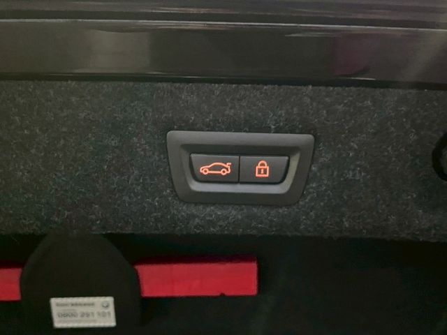 520i 白金旗艦版 升級寶馬專屬安卓機/5AS智慧駕駛/雙前電動椅/Ikey/LED頭尾燈/電子手煞/Autohold  第17張相片