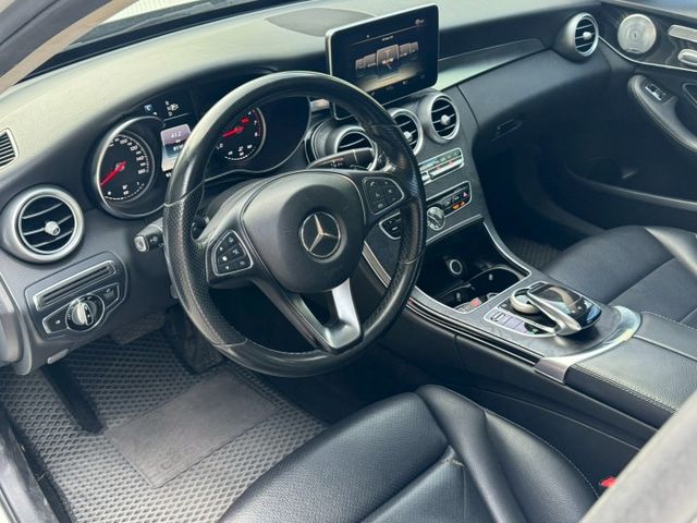 4Matic 定速/柏林之音/藍牙/電動椅/電熱椅/全景天窗/盲點偵測/後座出風口  第7張相片