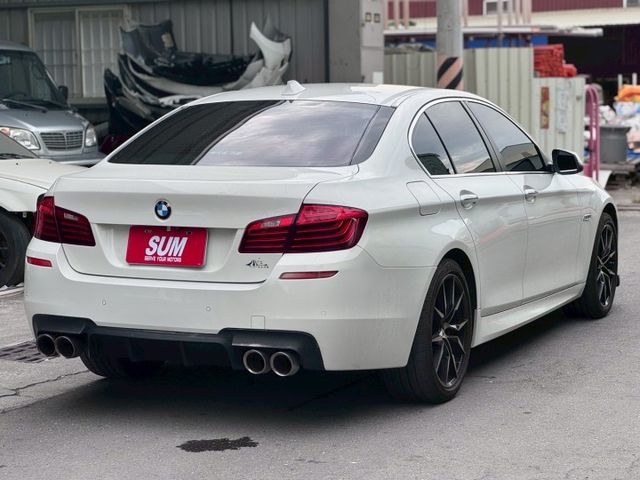 520D 引擎水路已整理!! 升級黑頂棚/摸門解鎖/定速/升級專屬安卓機/改裝音響/電動椅/倒車顯影/電子手煞  第5張相片