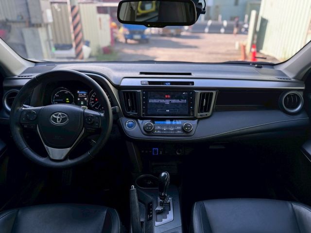 油電旗艦4WD 跟車系統/360環景/藍牙/Carplay/天窗/Ikey/電尾門/四輪驅動/雙區恆溫  第9張相片