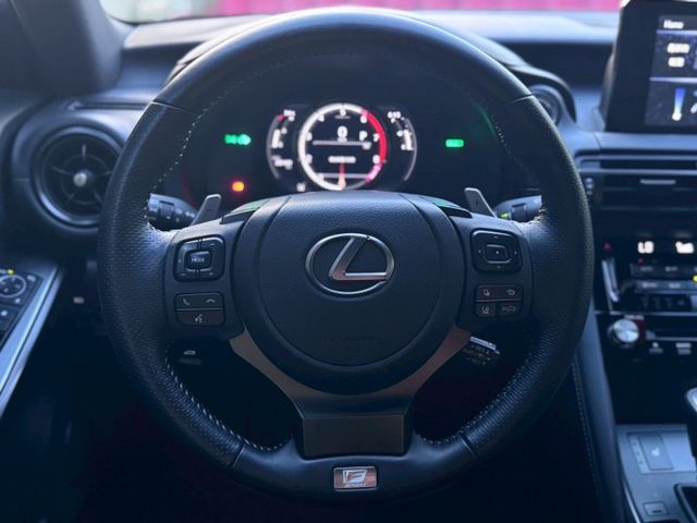 300H F Sport 跟車系統/貫穿式尾燈/空力套件/Ikey/雙前電動椅/液晶儀表/黑頂棚內裝/觸控手寫版  第8張相片