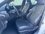 300H F Sport 跟車系統/貫穿式尾燈/空力套件/Ikey/雙前電動椅/液晶儀表/黑頂棚內裝/觸控手寫版  第15張縮圖