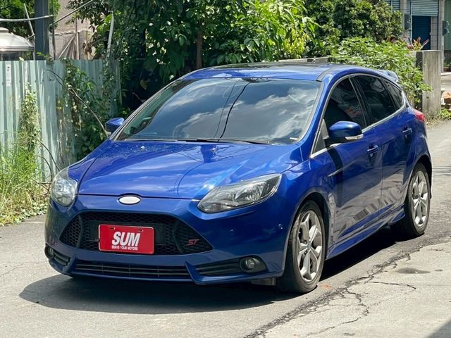 2.0汽油運動版 雙區恆溫/升級大螢幕/Carplay/藍牙/倒車顯影/天窗/方向盤快控  第1張相片