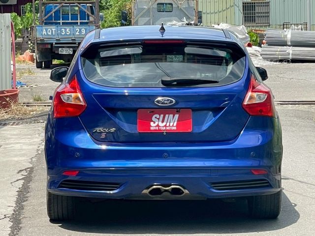 2.0汽油運動版 雙區恆溫/升級大螢幕/Carplay/藍牙/倒車顯影/天窗/方向盤快控  第4張相片